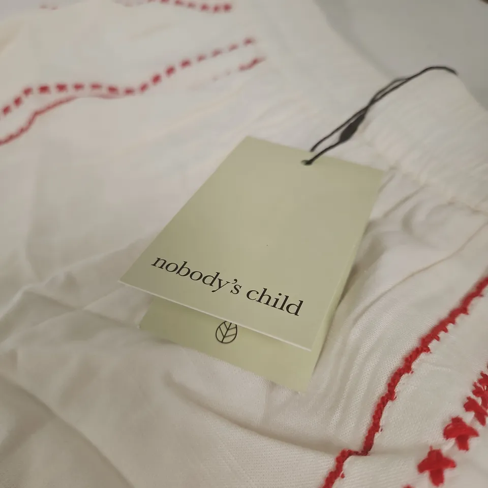 NOBODY'S CHILD WHITE EMBROIDERED SHORTS (BRAND NEW WITH TAGS)