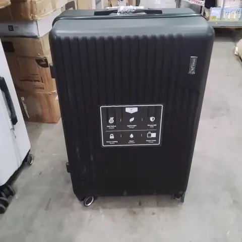 MEDIUM SUITCASE BLACK