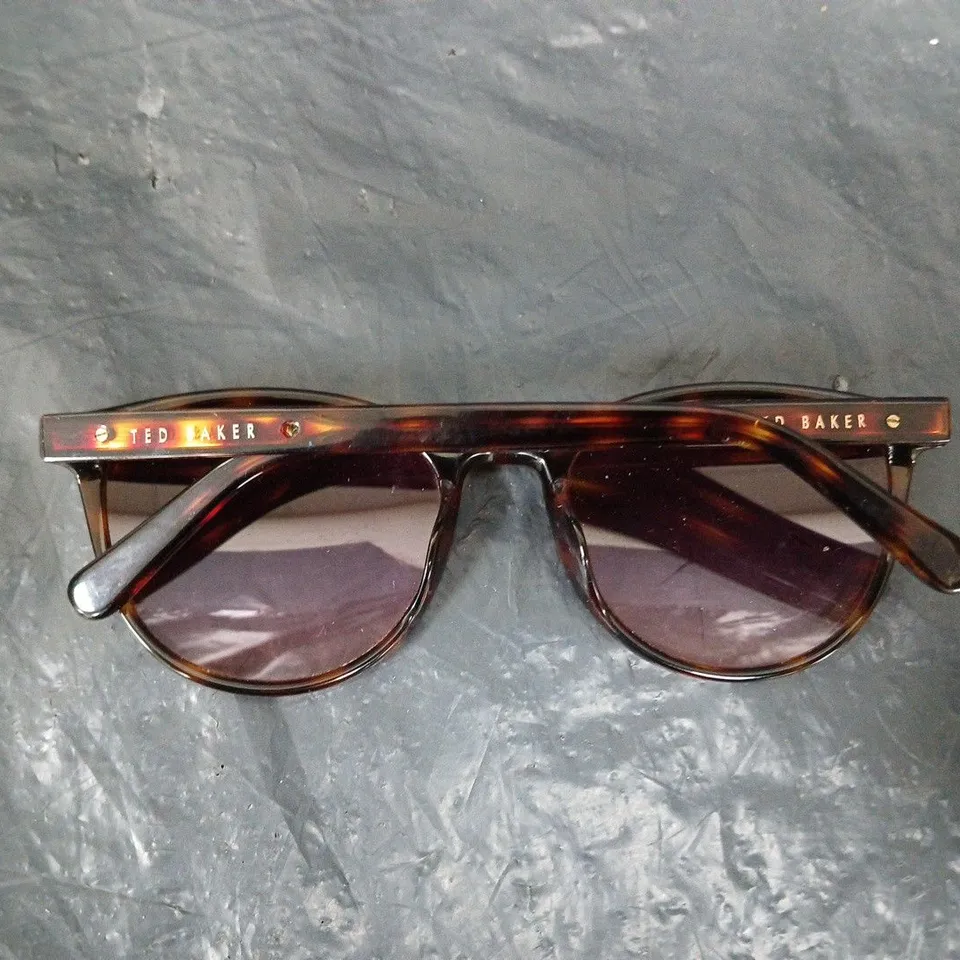 PAIR OF TED BAKER SUNGLASSES