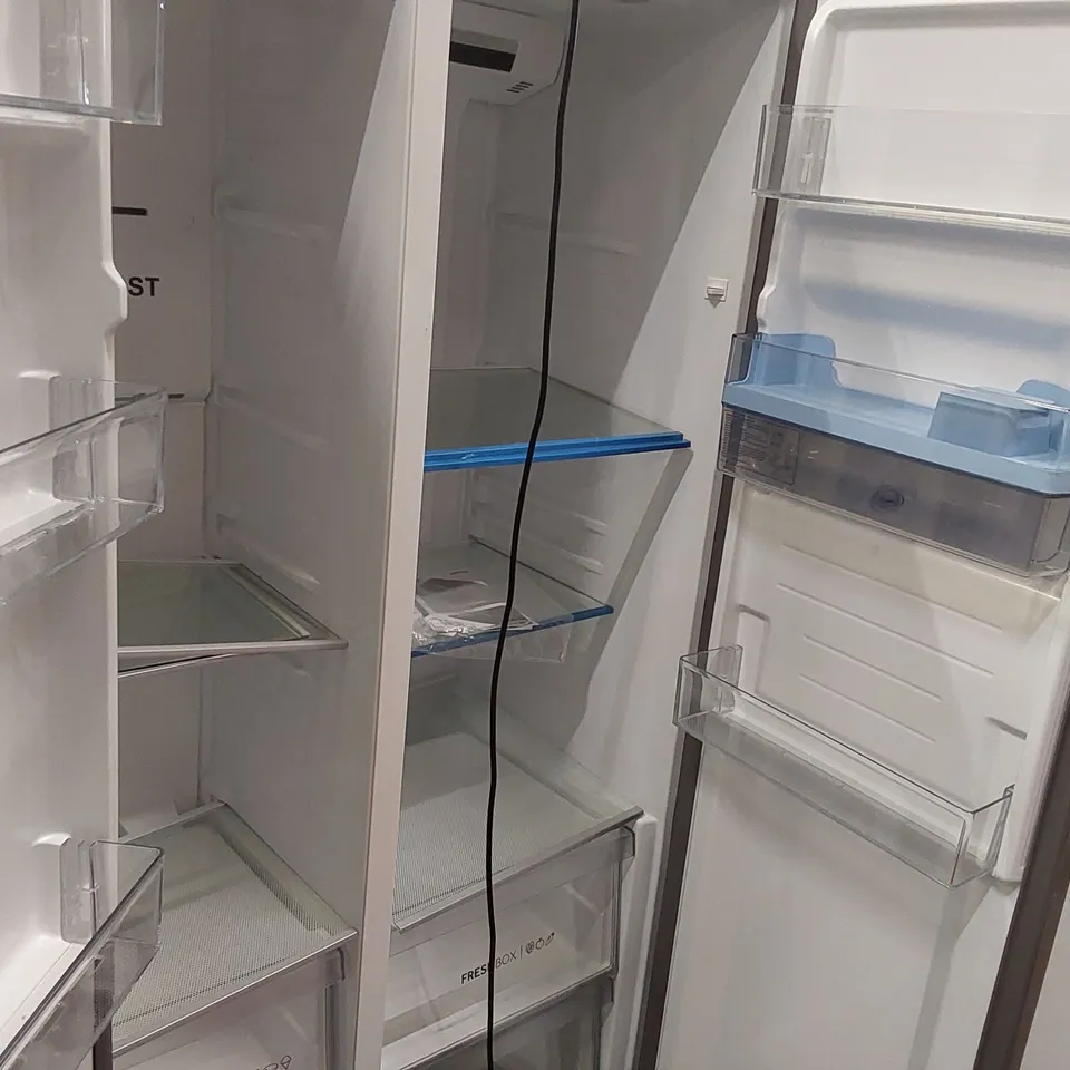 HOOVER HSC536W-80N 55CM STATIC FRIDGE FREEZER - UNPROCESSED RAW RETURN
