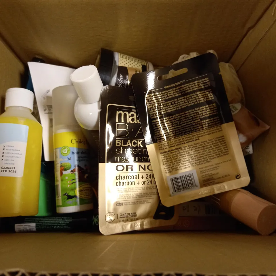 BOX OF APPROXIMATELY 20 ASSORTED COSMETIC ITEMS TO INCLUDE CHILDS FARM HAIR DETANGLE, MINT BLAST TUNG GEL, UNIQUE BEAUTY BLACK GOLD MASK ETC