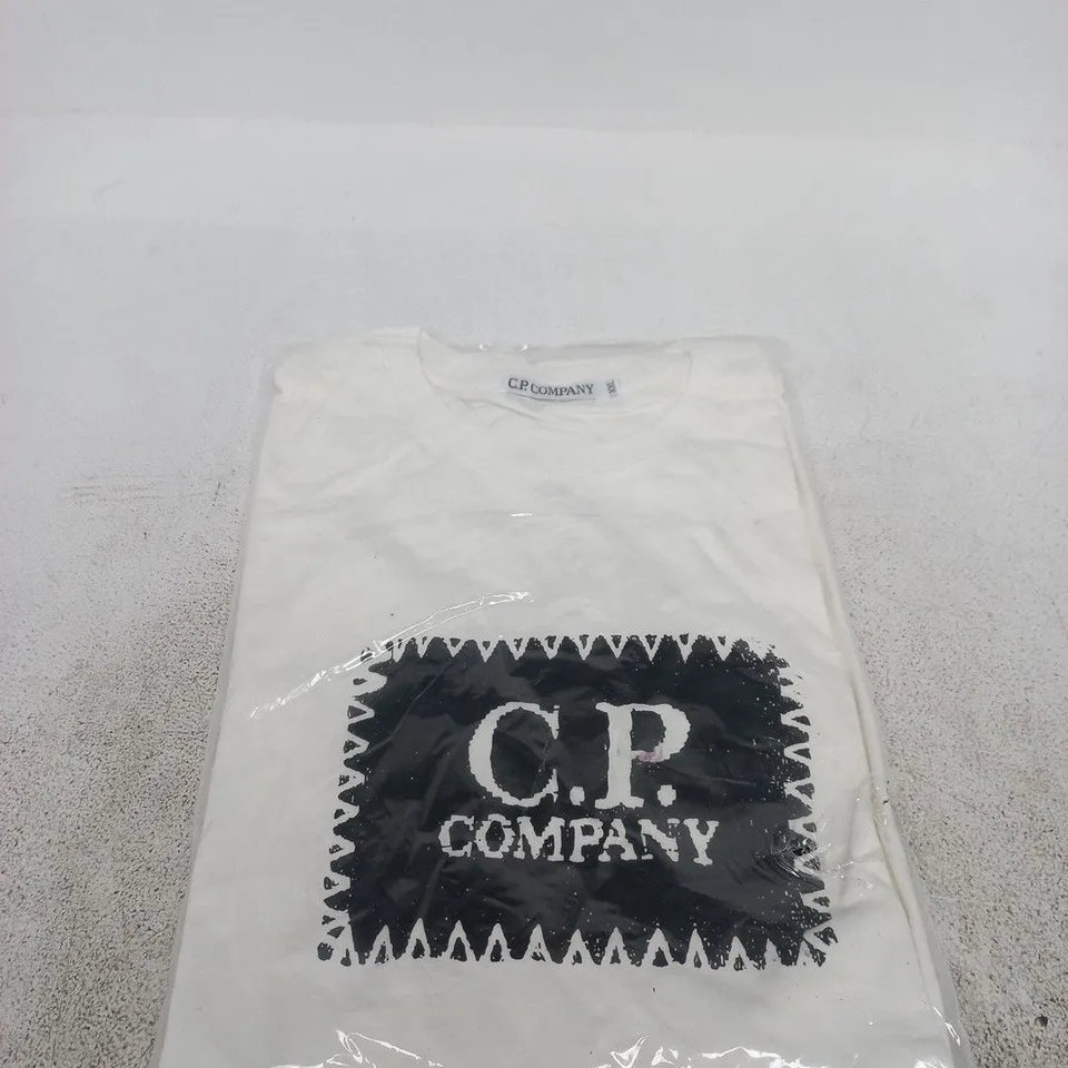 CP COMPANY LOGO TEE - SIZE 2XL