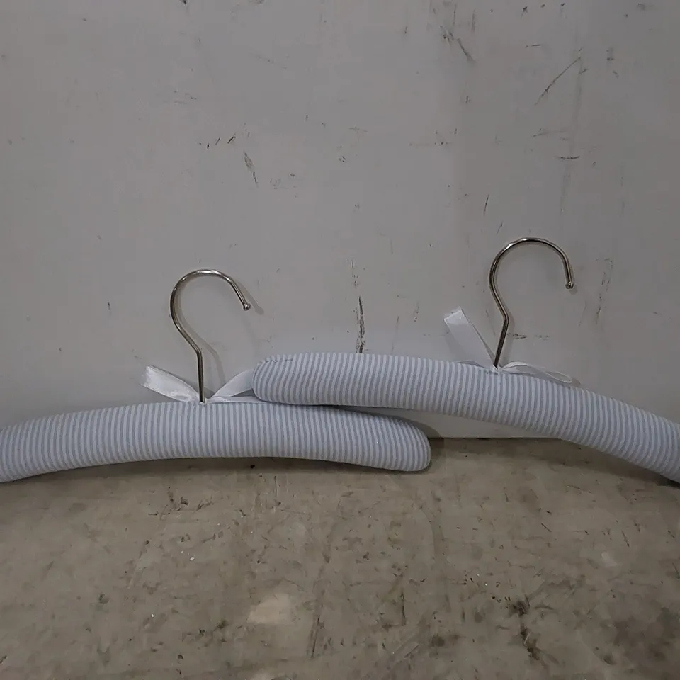 BAGGED METAL NON-SLIP STANDARD HANGERS