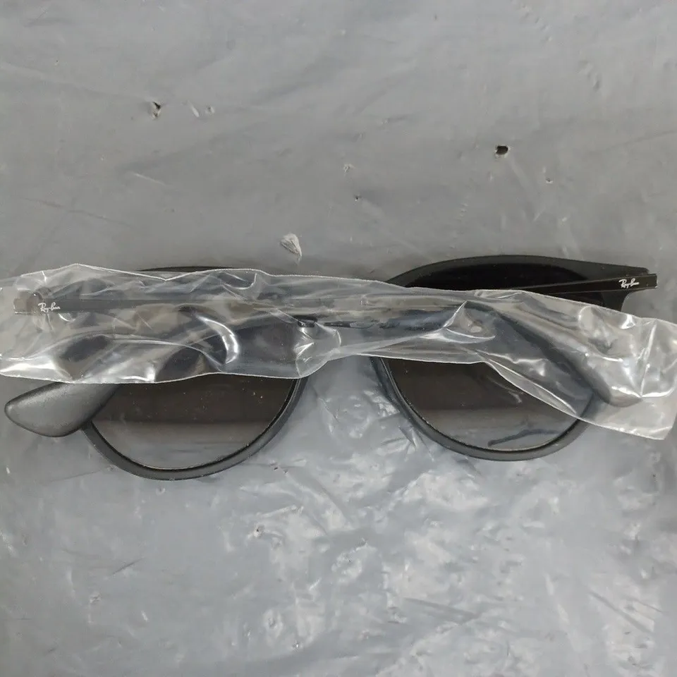 BOXED RAYBAN SUNGALSSES