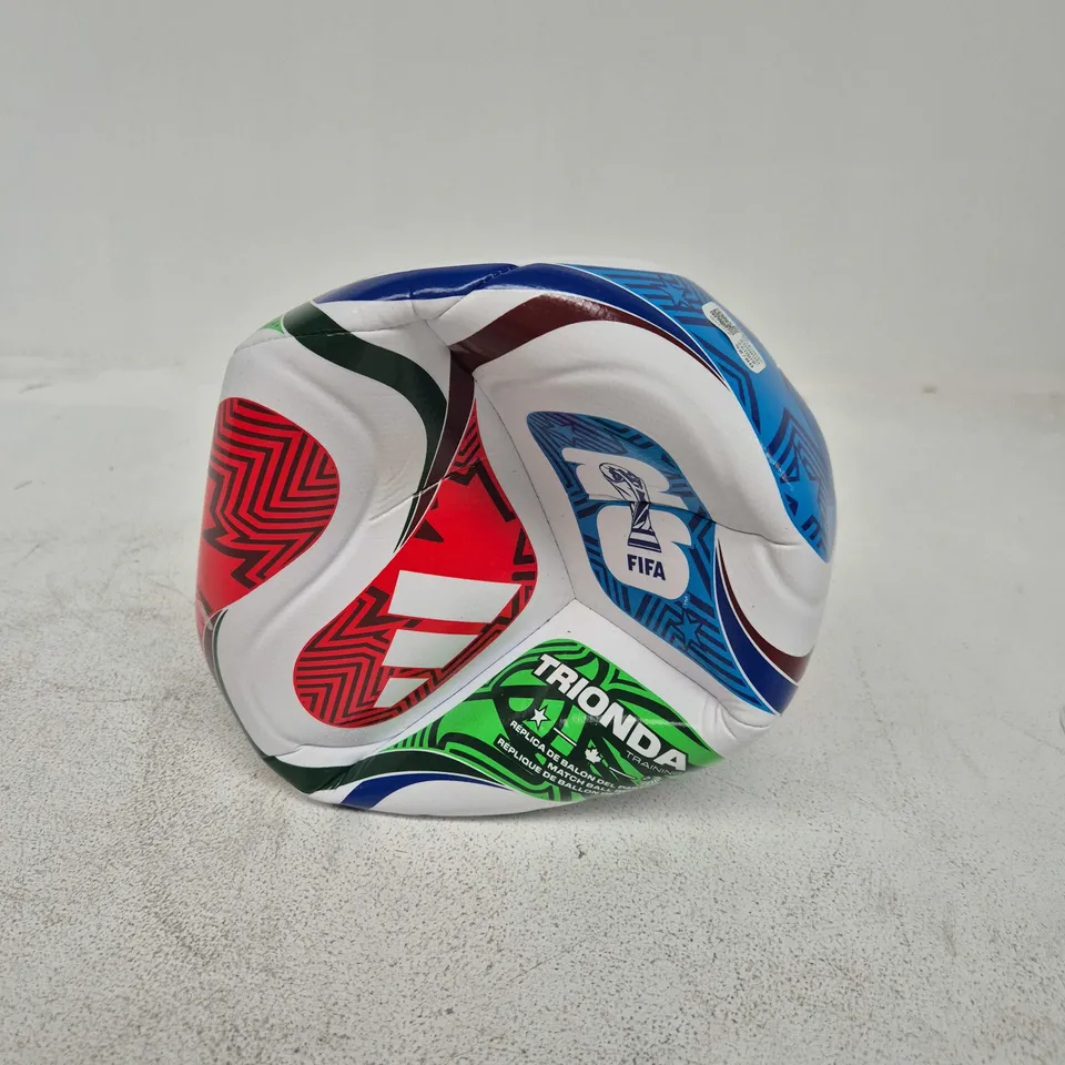 ADIDAS FIFA WORLD CUP 26 TRIONDA TRAINING BALL