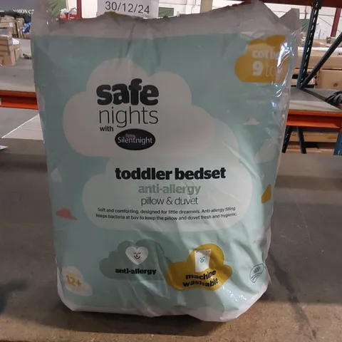 BAGGED SILENTNIGHT SAFE NIGHT 9 TOG DUVET AND SINGLE PILLOW SET