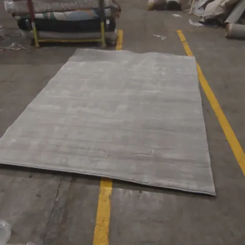 QUALITY DESIGNER RUG - APPROXIMATELY 285 x 200cm