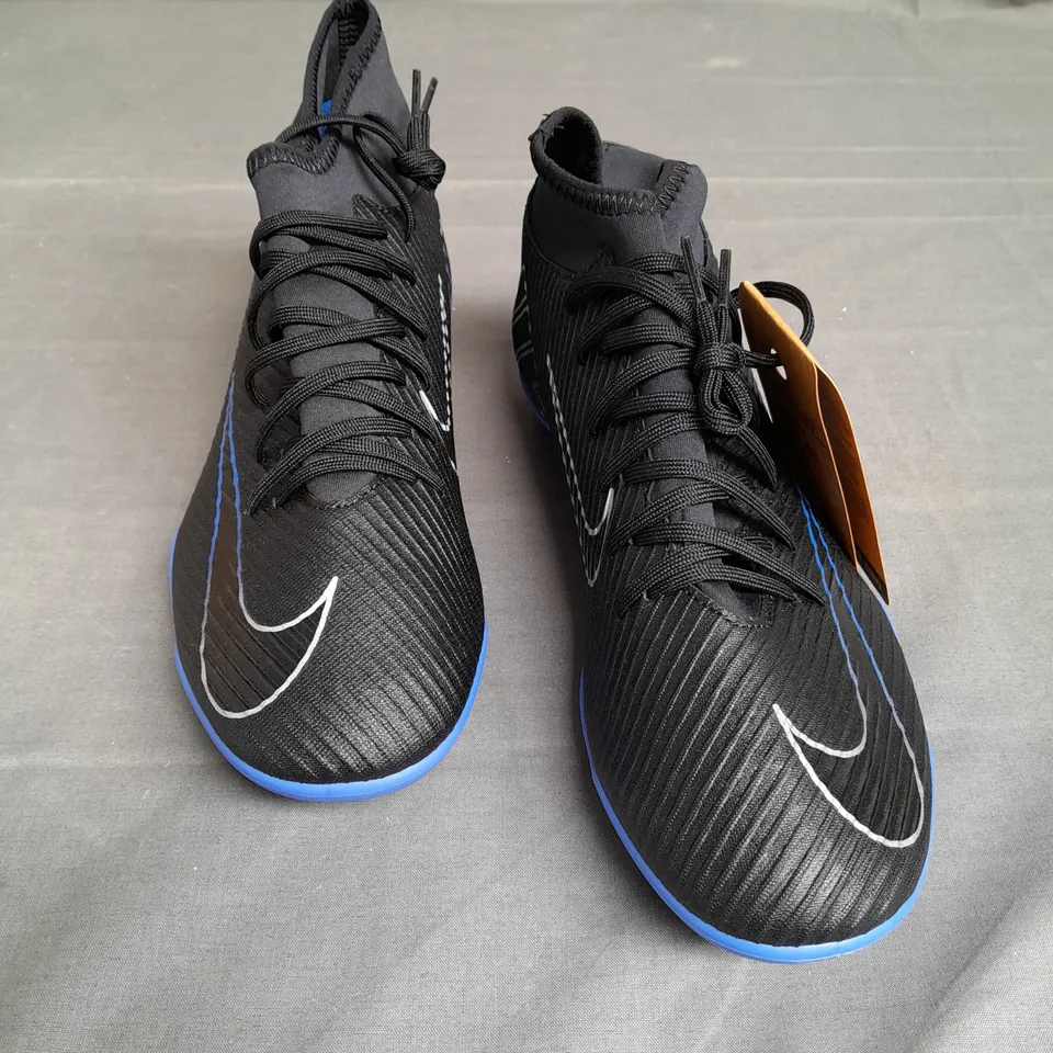 BOXED PAIR OF NIKE SUPERFLY 9 CLUB FG/MG BOOTS SIZE UK 9