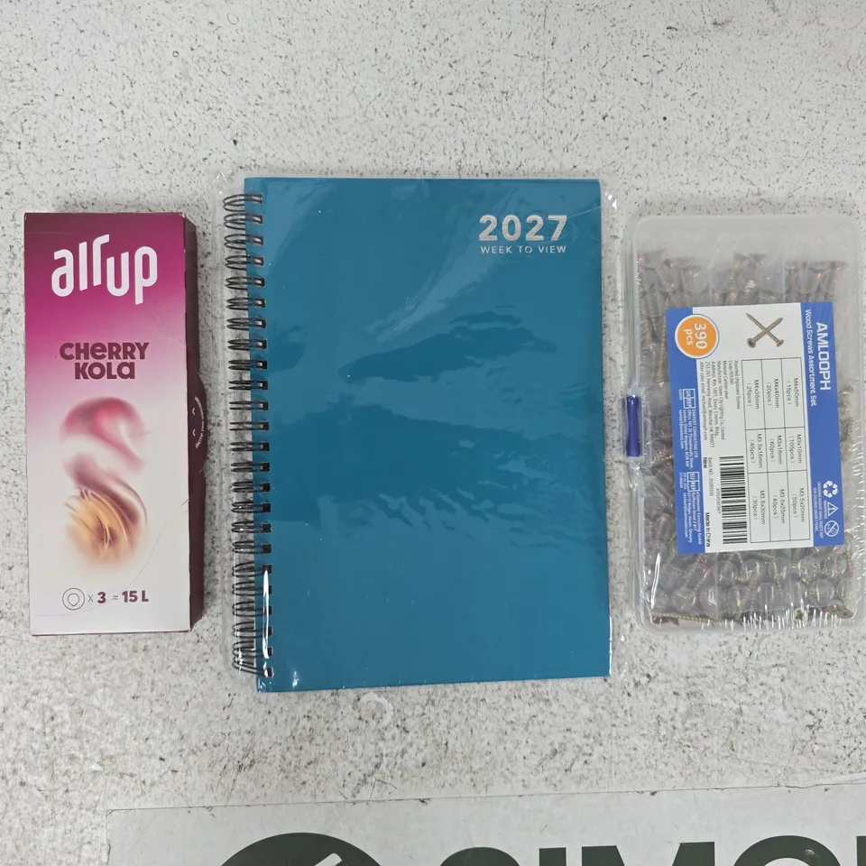 APPROXIMATELY 10 ASSORTED HOUSEHOLD ITEMS TO INCLUDE WOOD SCREWS ASSORTMENT, ETC