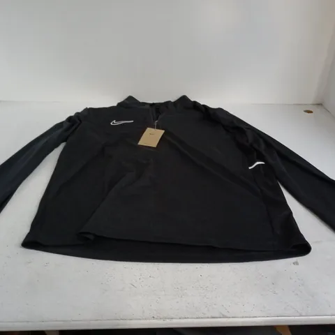 NIKE MEN'S BLACK 1/4 ZIP TOP, LONG SLEEVE – XL