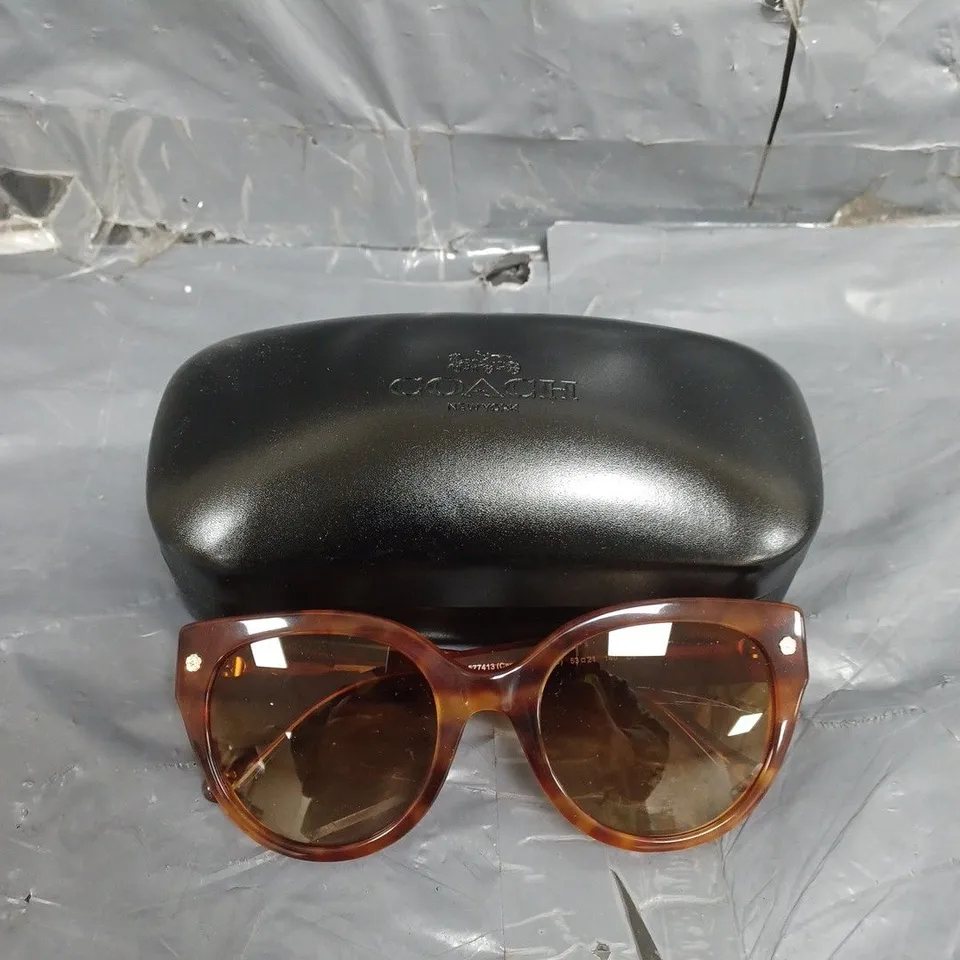 COACH ROUND SUNGLASSES