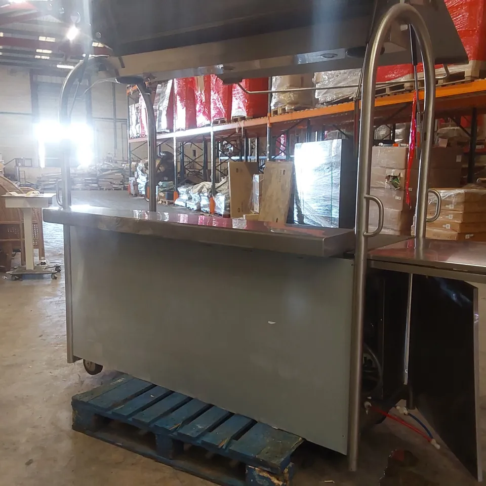 TANK STAINLESS STEEL MOBILE FOOD AND DRINK CATERING STATION