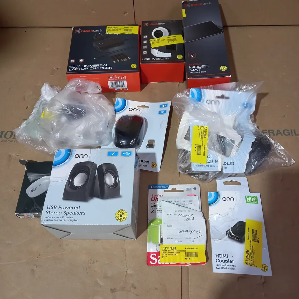 LOT OF APPROX. 10 ASSORTED COMPUTER PERIPHERALS TO INCLUDE WEBCAM, MICE, LAPTOP CHARGER ETC
