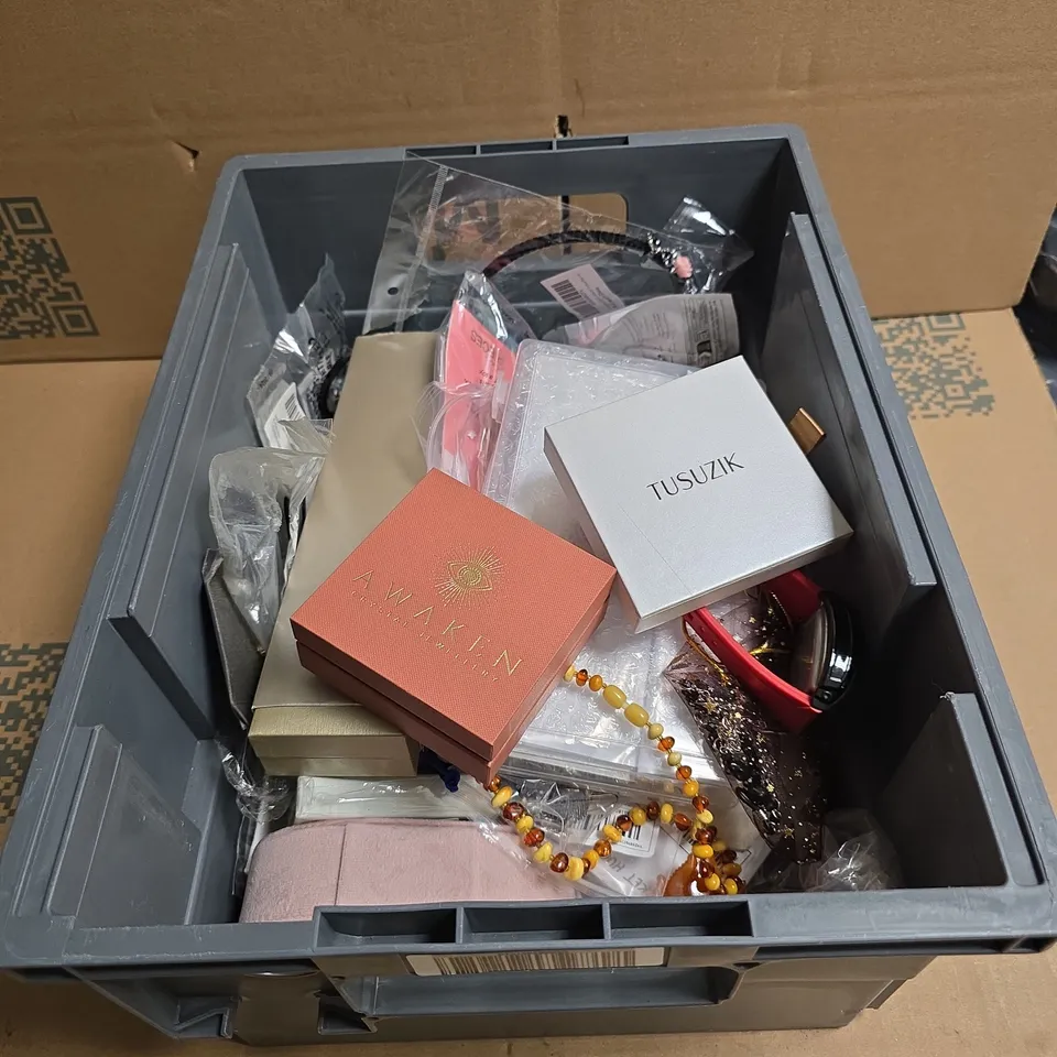 TOTE OF APPROXIMATELY 25 ASSORTED JEWELLERY/WATCH ITEMS TO INCLUDE TUSUZIK, AWAKEN, SANDA ETC