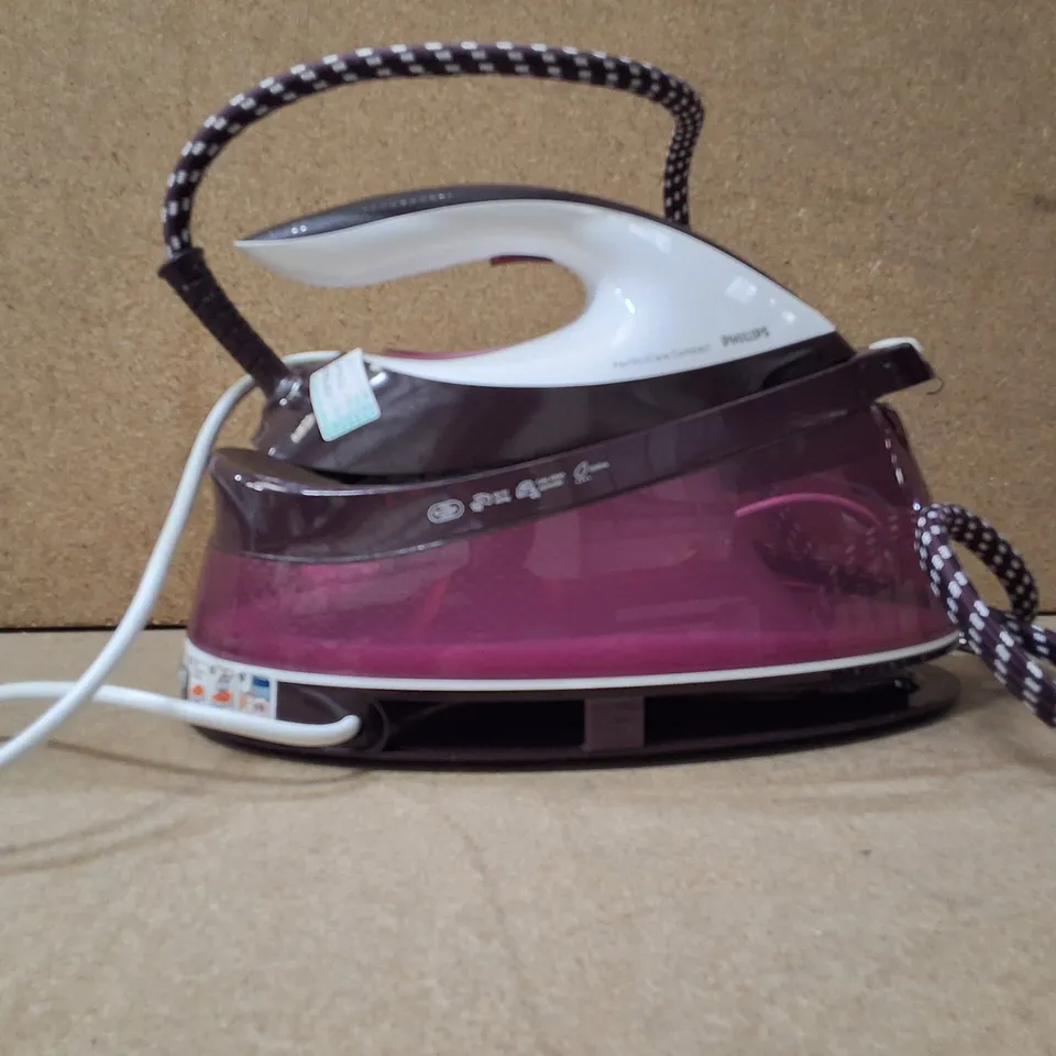 BOXED PHILIPS GC7842 STEAM IRON – 220-240V, 2000–2400W, PURPLE WATER RESERVOIR
