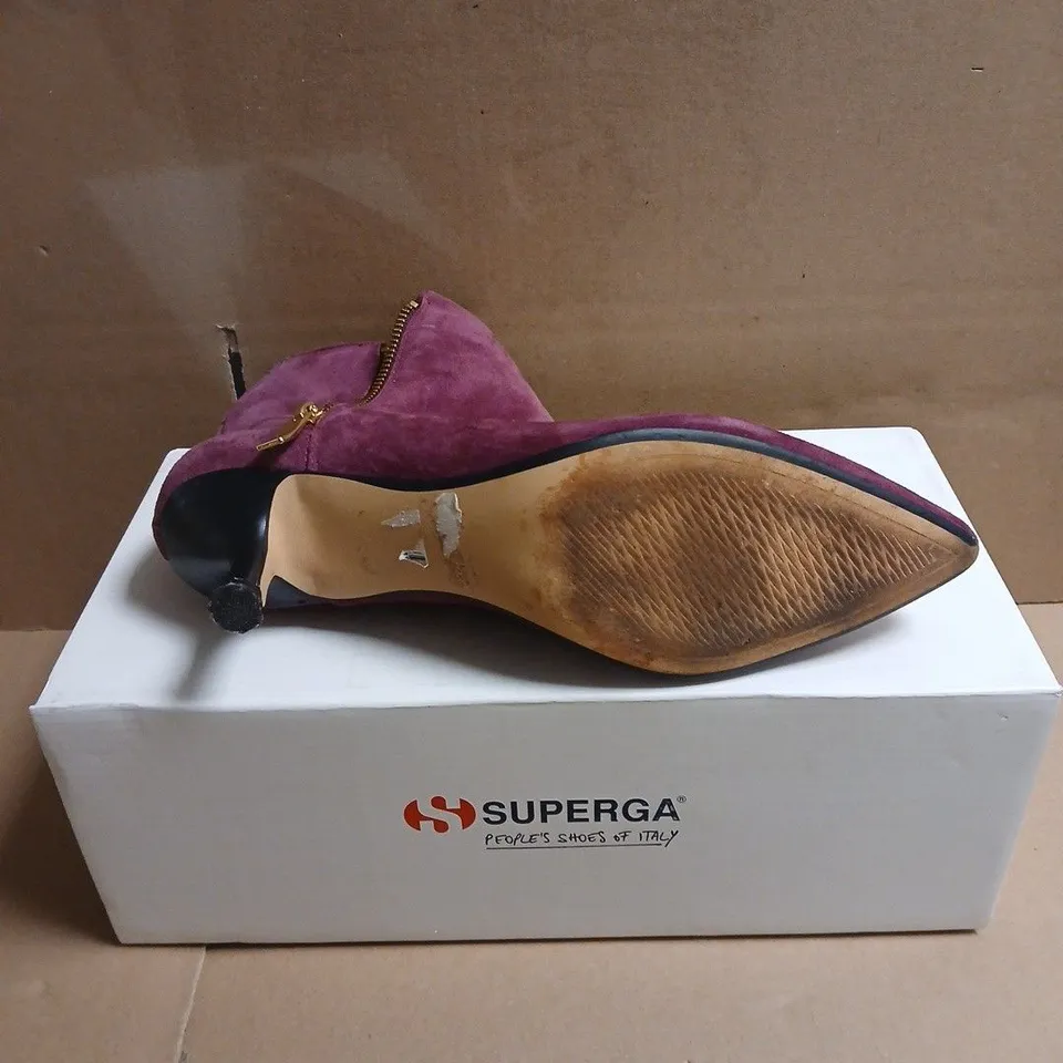 BOXED PAIR OF SUPERGA WOMEN'S PURPLE SUEDE ANKLE BOOTS – UK 5.5