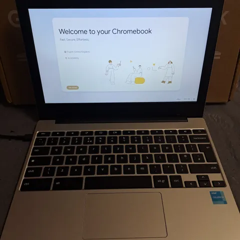 BOXED SAMSUNG CHROMEBOOK GO INTEL CELERON LAPTOP IN SILVER - XE310CDA-KA1UK