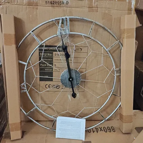 SMART GARDEN LONDON WALL CLOCK