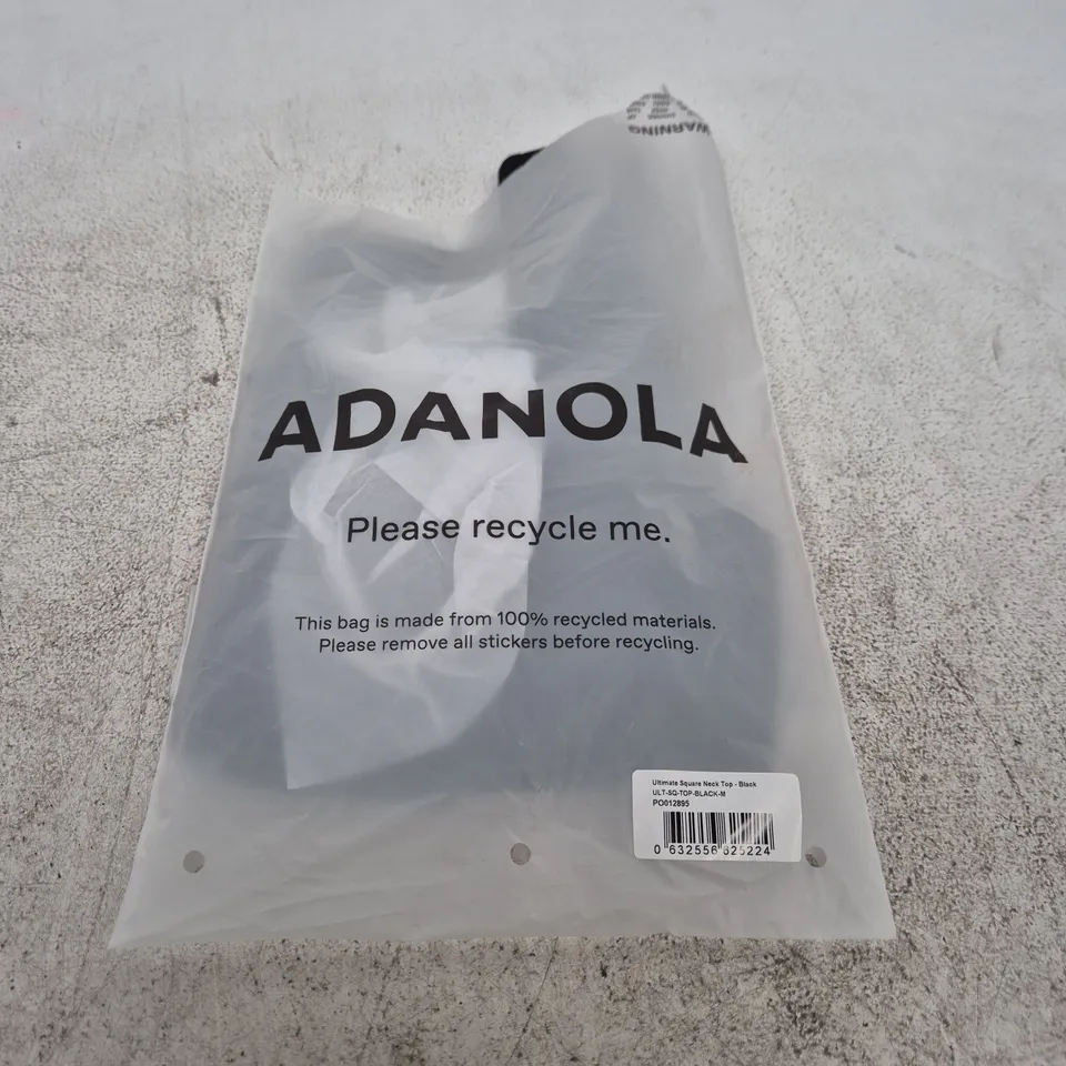 ADANOLA ULTIMATE SQUARE NECK TOP – BLACK, SIZE M 