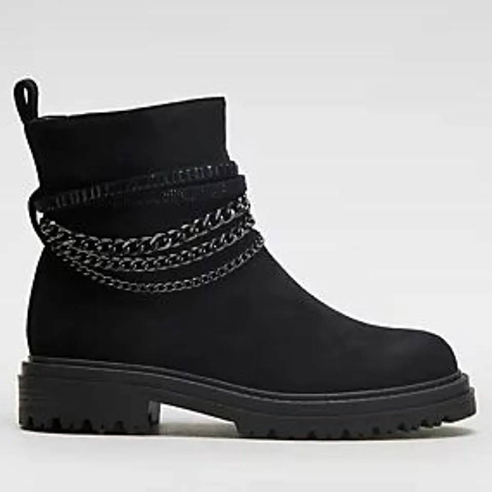 MODA IN PELLE ASTELLA CHAIN BOOT BLACK SIZE 7