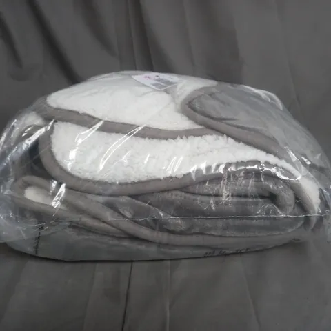 BOXED COZEE HOME OVERSIZED HEATED WRAP IN SILVER/GREY