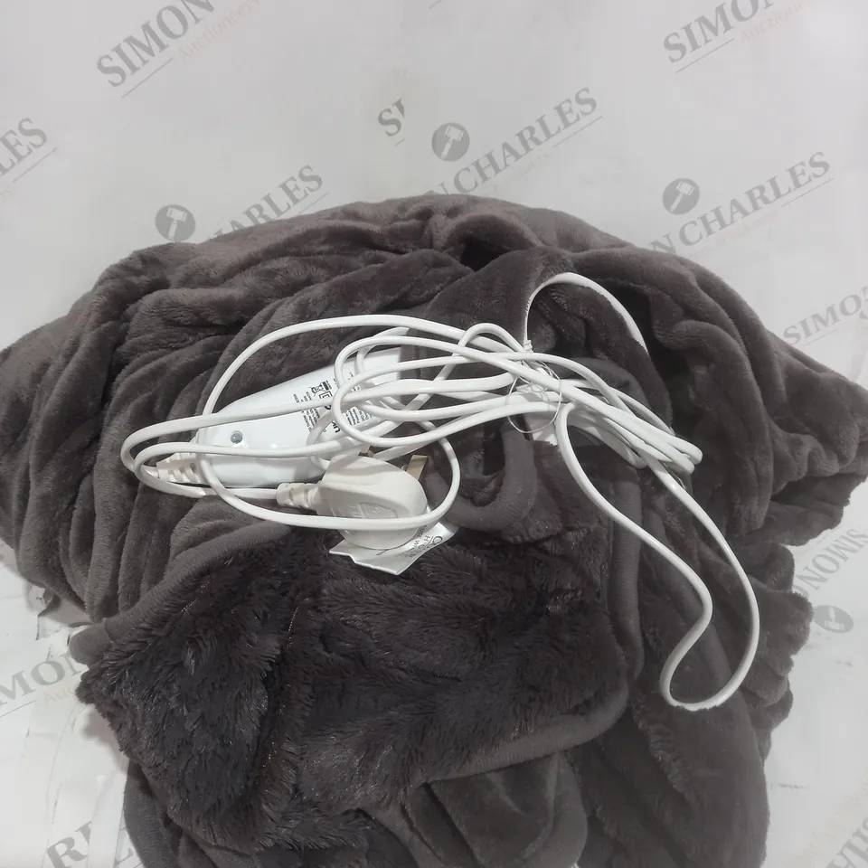 COZEE HOME VELVETSOFT HEATED THROW IN GREY