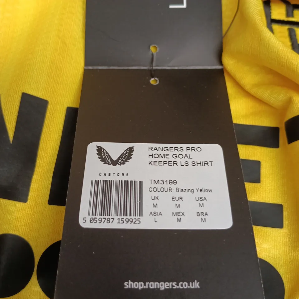 RANGERS FC HOME GOALKEEPER LONG-SLEEVE SHIRT – UK M, CASTORE, BLAZING YELLOW