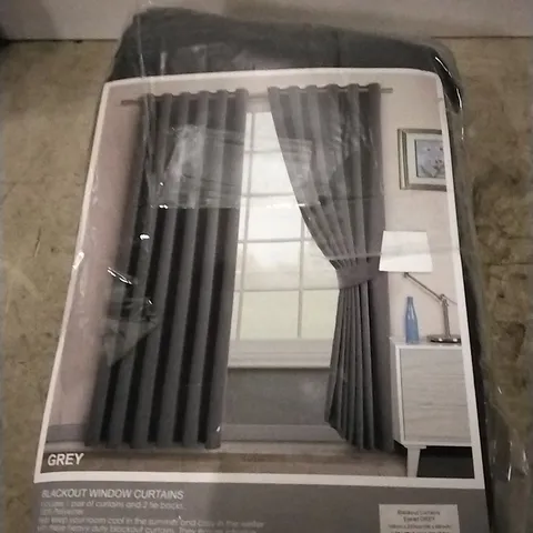 LUXURY EYELET BLACKOUT CURTAINS SIZE 168XX229