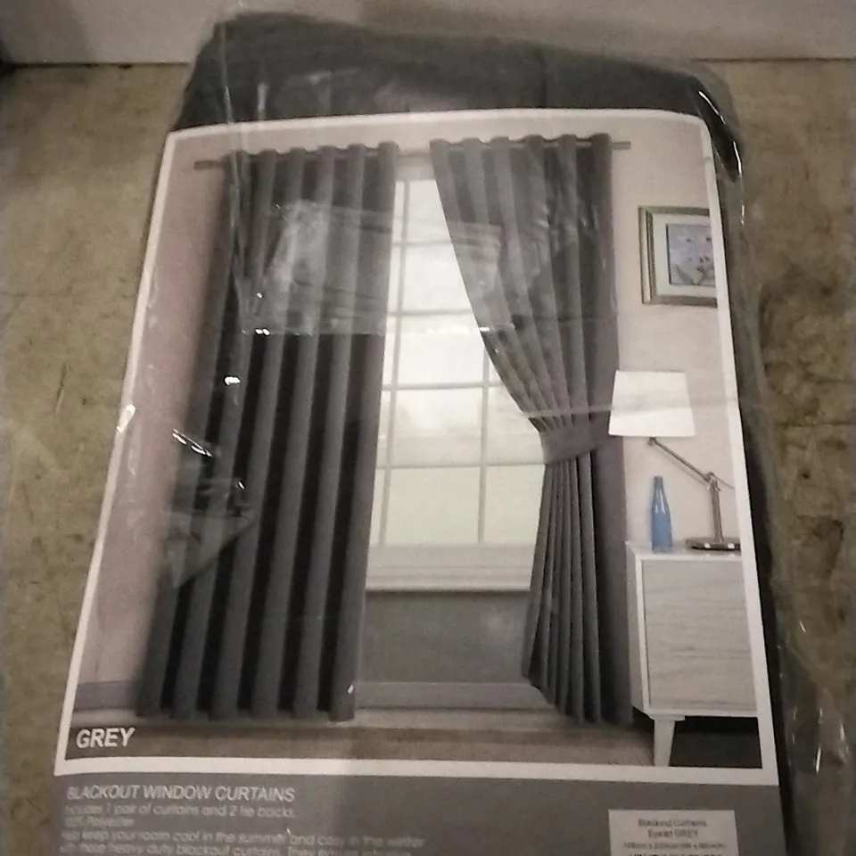 LUXURY EYELET BLACKOUT CURTAINS SIZE 168XX229