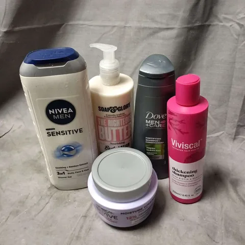 APPROXIMATELY 20 ASSORTED COSMETIC ITEMS TO INCLUDE NIVEA MEN, LOREAL ELVIVE WRAPPING MASK, SOAP AND GLORY BODY LOTION, DOVE MEN, VIVISCAL THICKENING SHAMPOO ETC