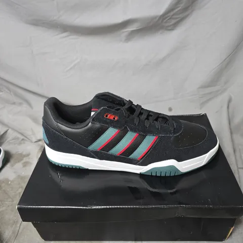 ADIDAS SIZE 10 BLACK/MULTI COLOUR TRAINERS BOXED