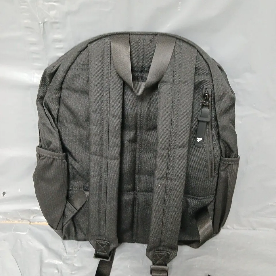 GYMSHARK EVERYDAY BACKPACK IN BLACK