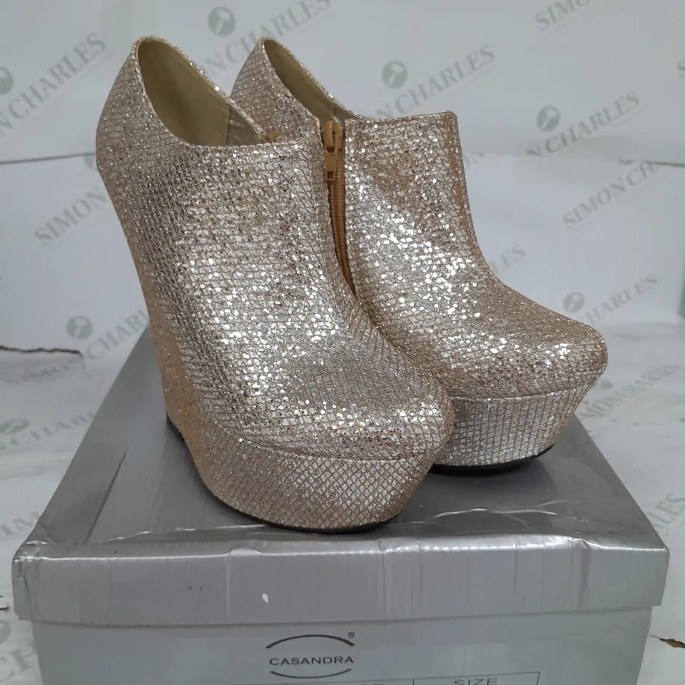 BOXED PAIR OF CASANDRA PLATFORM WEDGE HEEL ANKLE SHOE IN GOLD SHIMMER SIZE 6