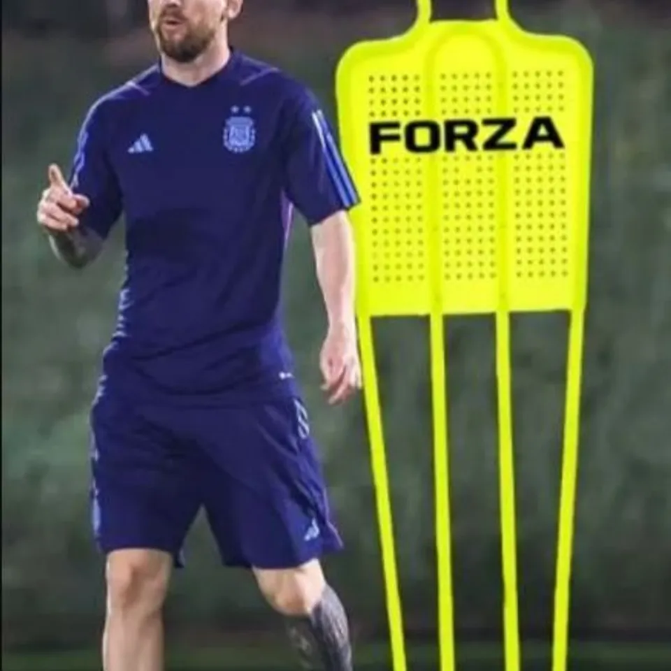 APPROXIMATELY EIGHT TRAINING MANNEQUINS IN ASSORTED SIZES