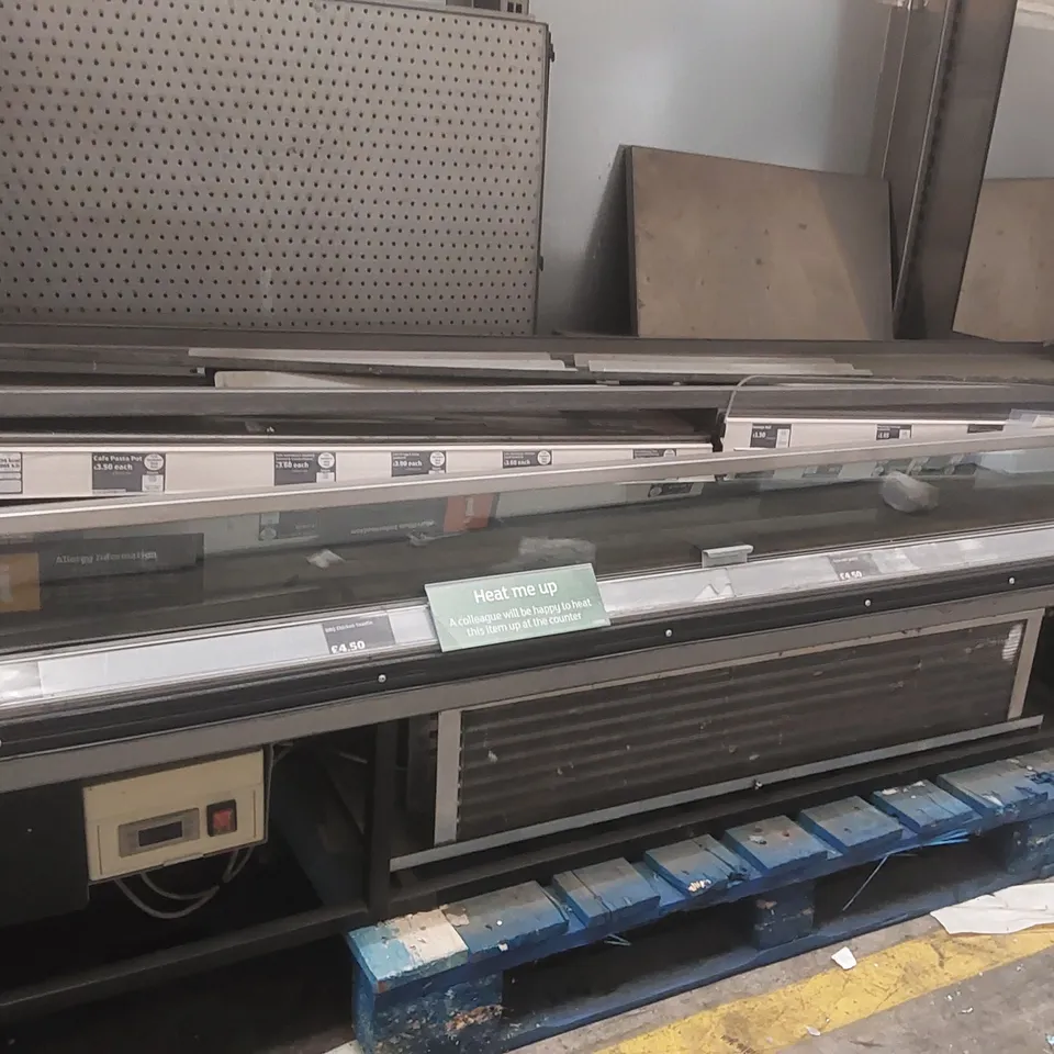 BOND GROUP CHICAGO COMMERCIAL REFRIGERATED DISPLAY CABINET
