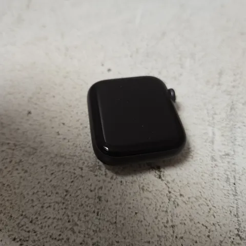 APPLE SMARTWATCH SERIES 6