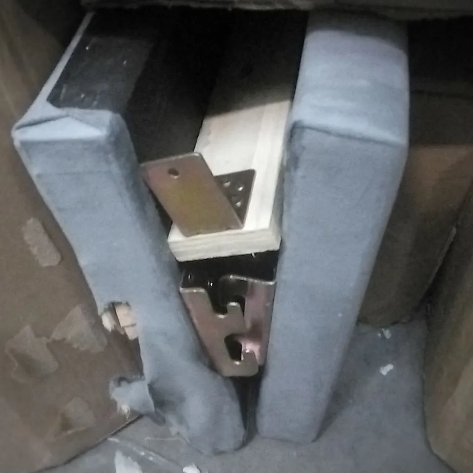 BOXED 150CM BALMORAL FABRIC BED GREY VELVET (1 OF 2 BOXES)