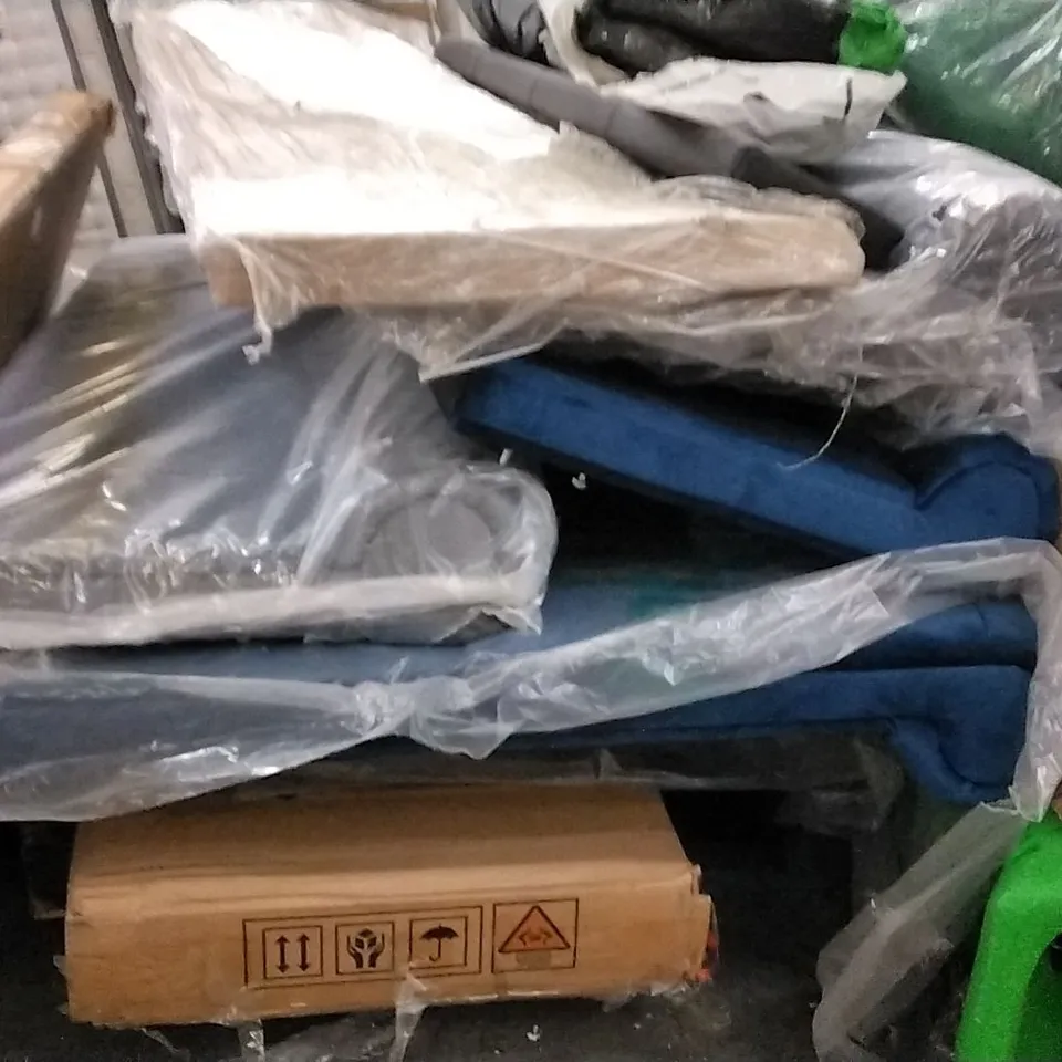 PALLET OF ASSORTED ITEMS INCLUDING, BLUE BED BASE , BENCH GARDEN CUSHION , GARDEN TARP , GREY BED PARTS 