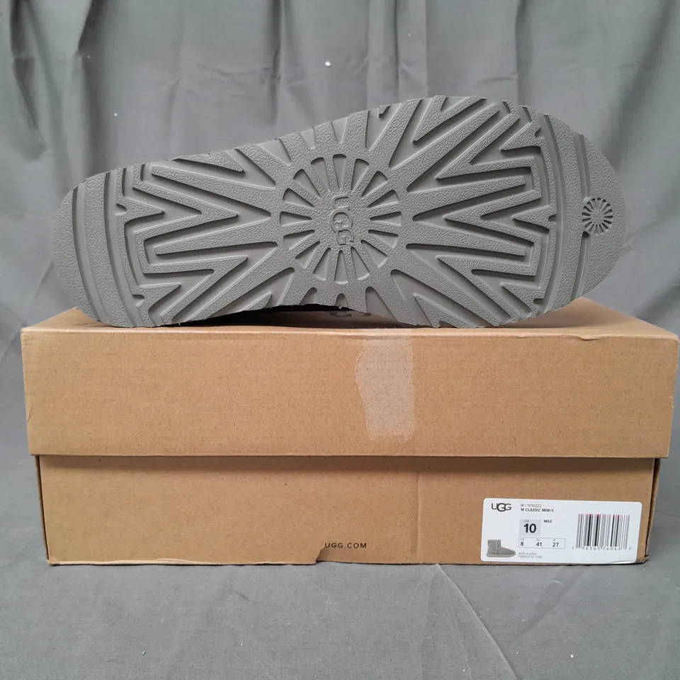 BOXED PAIR OF UGG CLASSIC MINI II SHOES IN GREEN UK SIZE 8