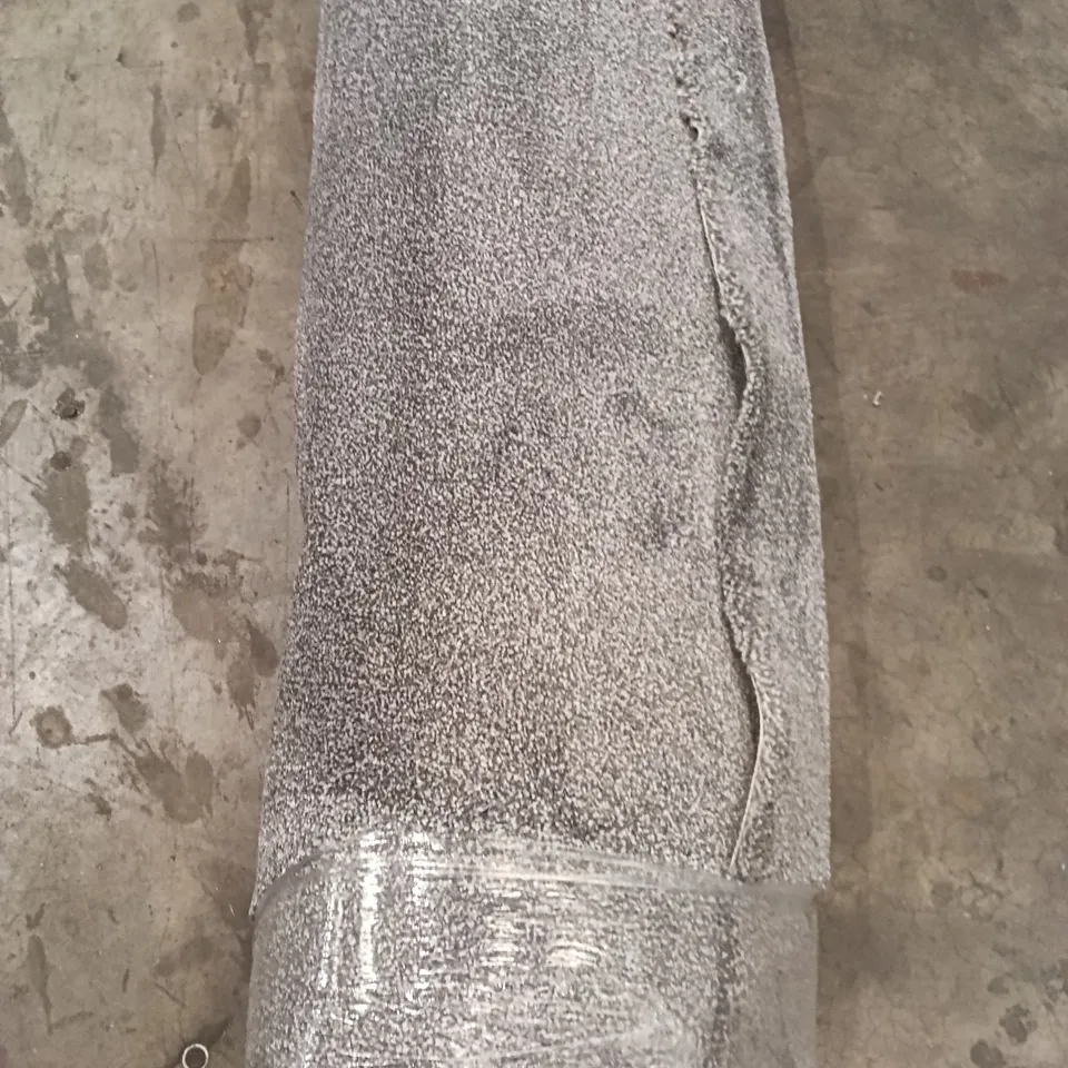 ROLL OF SOFT SENSE GREY APPROX SIZE: 1.8M X 4.00M