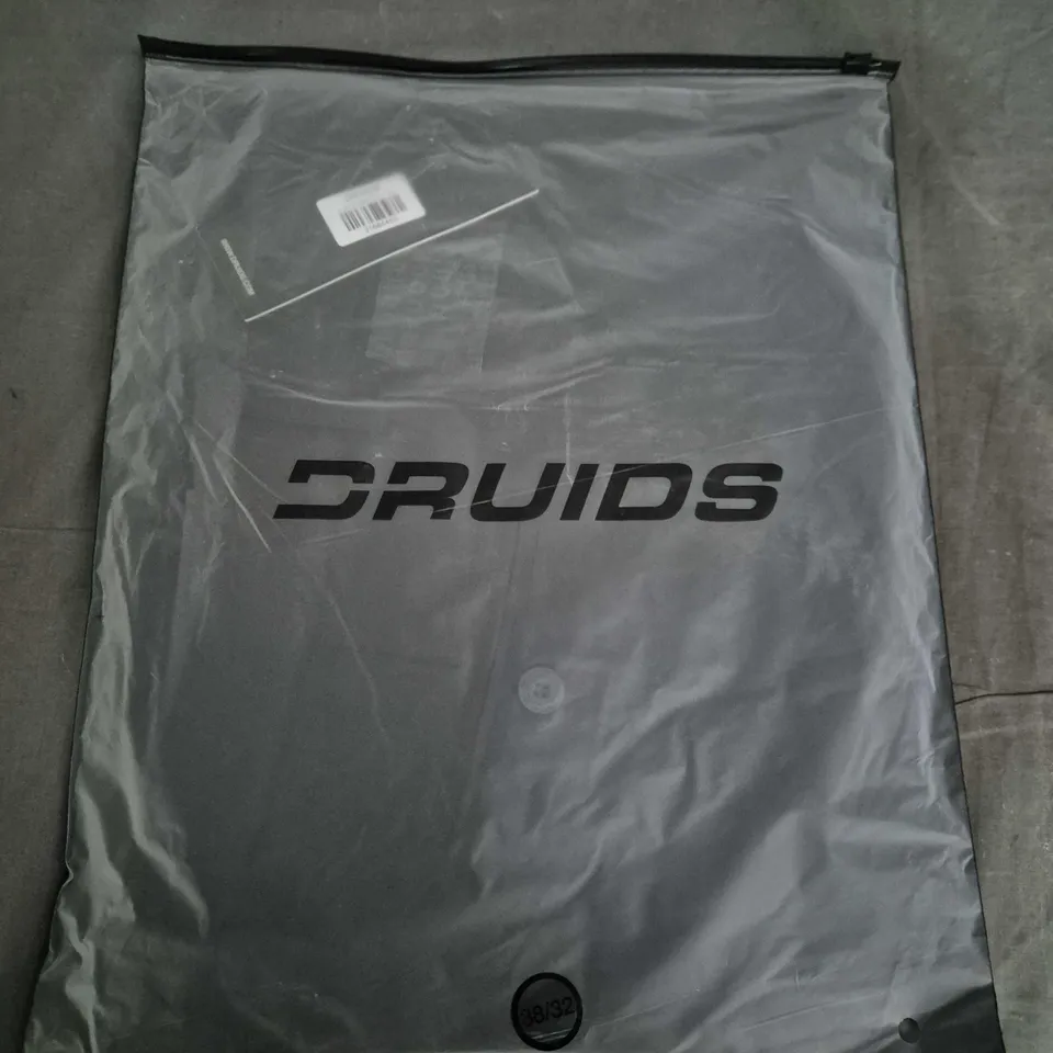 BAGGED DRUIDS CLIMA TROUSERS - BLACK, UK 38 (38/32)