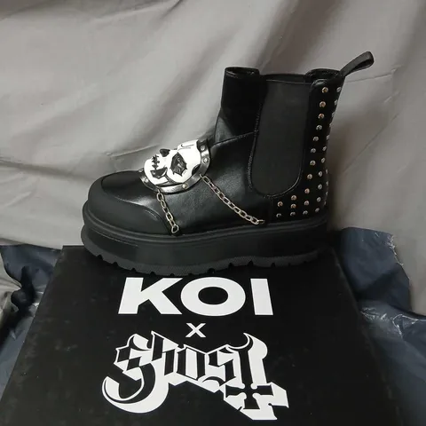 KOI X GHOST SECULAR HAZE PAPA EMERITUS II MEN’S PLATFORM BOOTS – UK9, BLACK