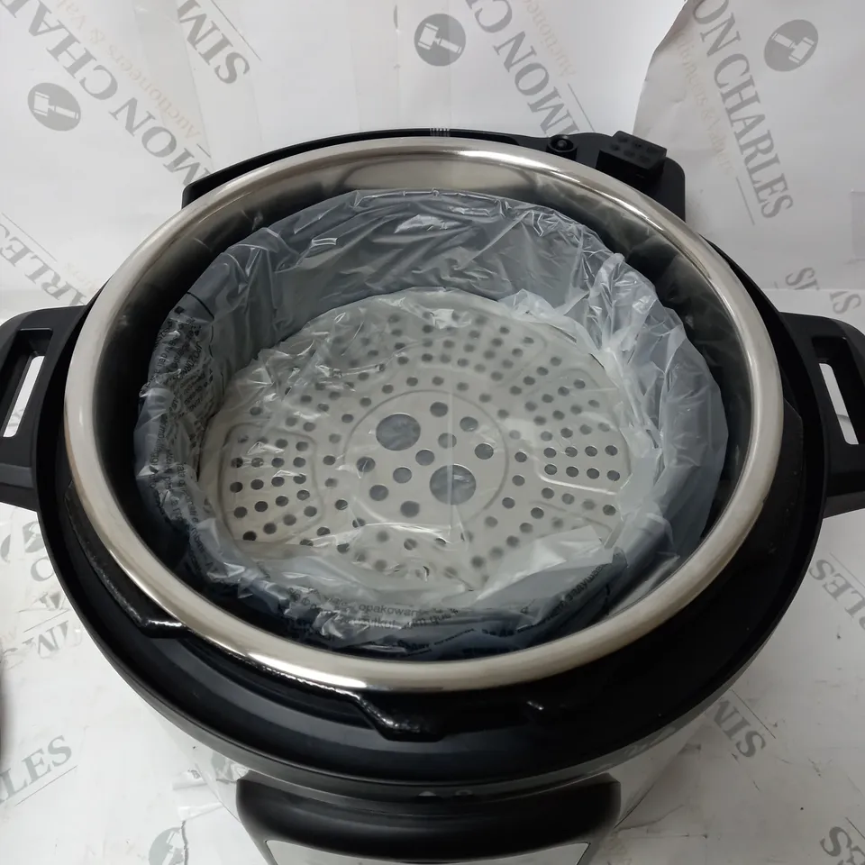 INSTANT POT DUO CRISP + AIR FRYER