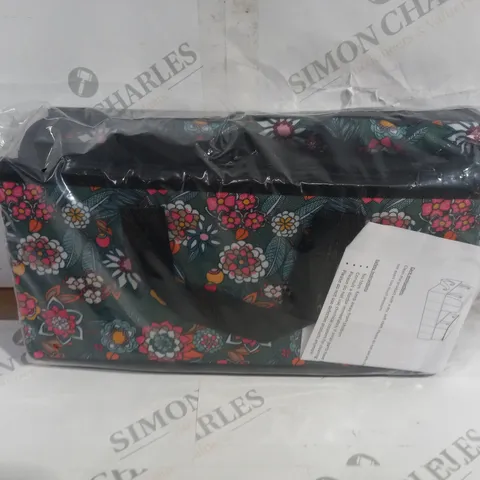 TRAVEL ORGANISER 