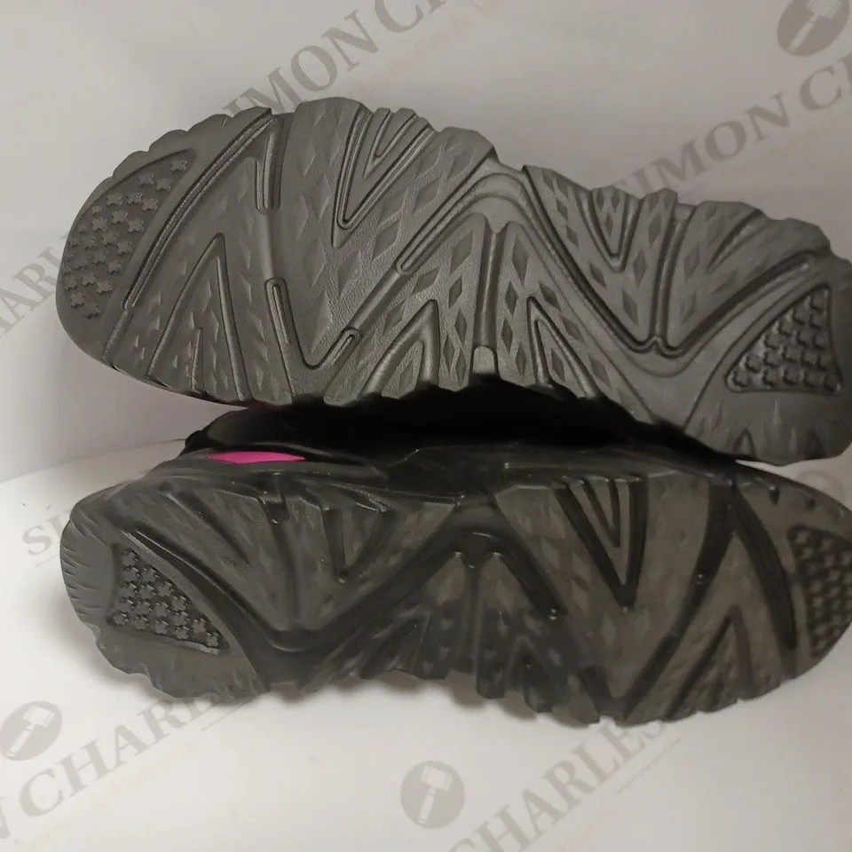 KOI VEGAN ECSTASY RAVE CULTURE TRAINERS - SIZE 10