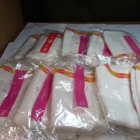 APPROX. 10 WHITE TOPS SIZES UNSPECIFIED 