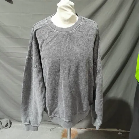 BERSHKA MENS JUMPER GREY SIZE S
