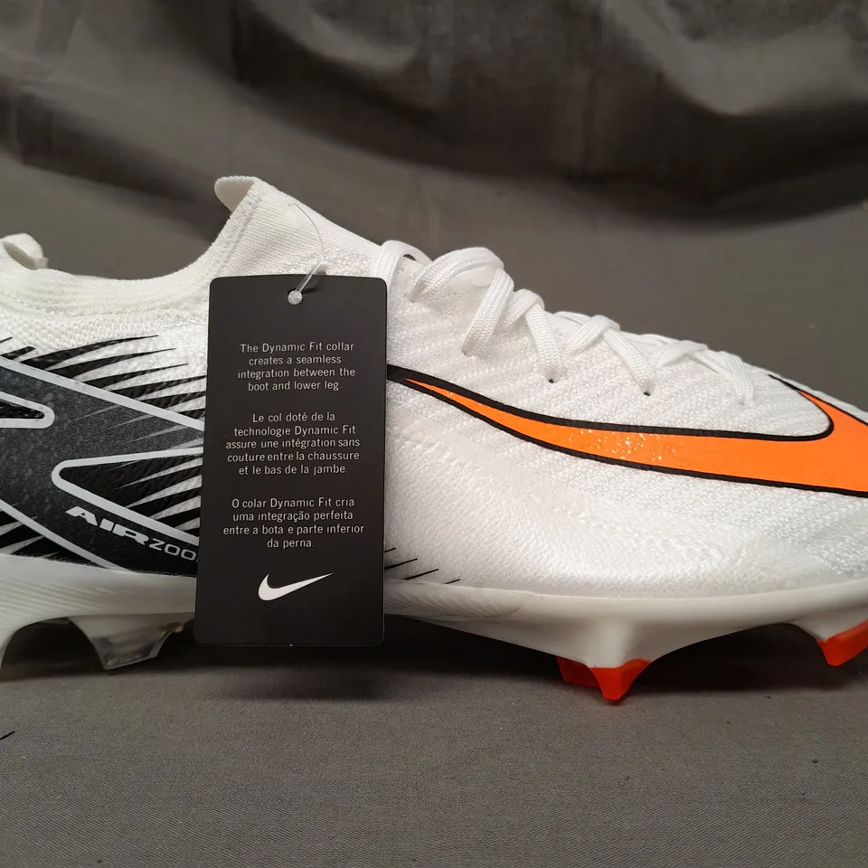PAIR OF NIKE MERCURIAL AIR ZOOM FOOTBALL BOOTS IN WHITE/ORANGE/BLACK UK SIZE 9