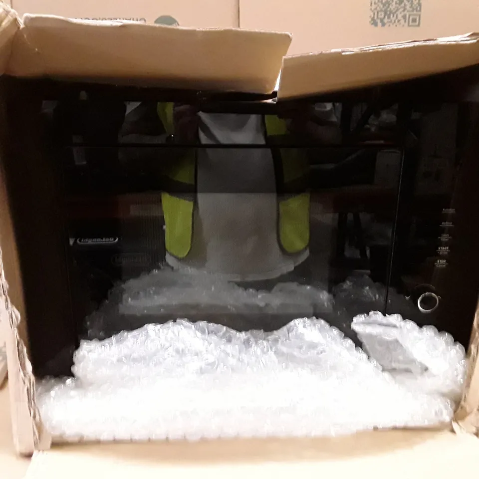 BOXED HISENSE BUILT IN MICROWAVE