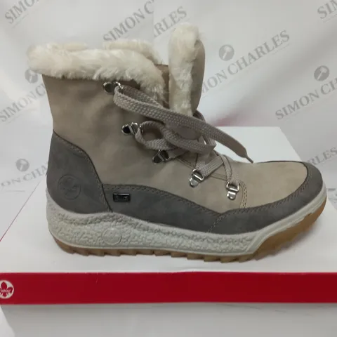 BOXED PAIR OF RIEKER ANTISTRESS WATER RESISTANT WARM HIKING BOOTS CREAM UK SIZE 6